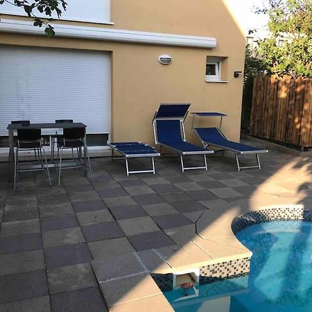 Logement Avec Piscine Brunstatt Dış mekan fotoğraf