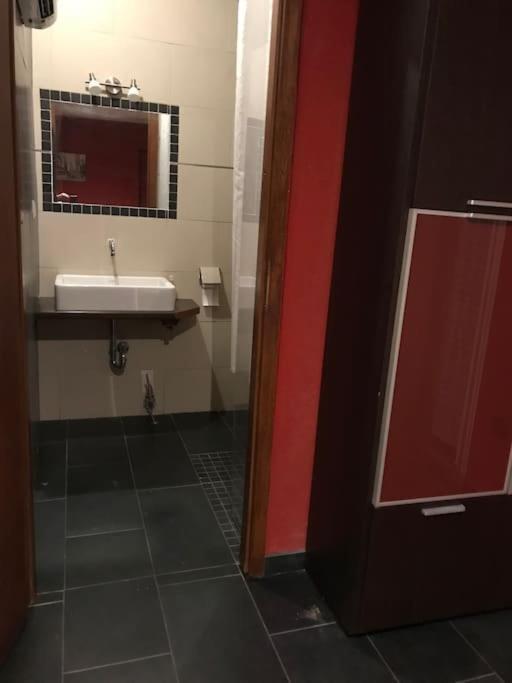Logement Avec Piscine Brunstatt Dış mekan fotoğraf